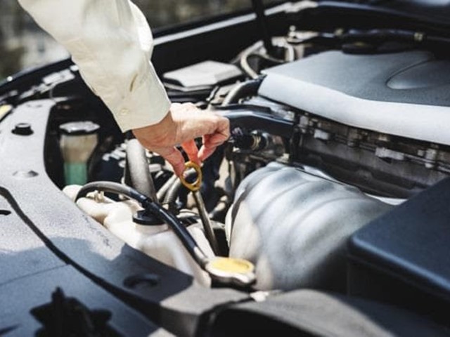 Las cinco piezas de coche que más se suelen romper