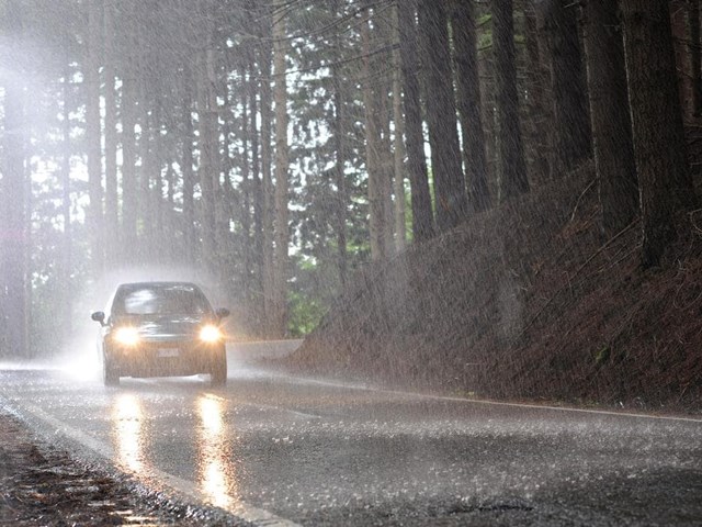 Precauciones a la hora de conducir en los primeros días de lluvia