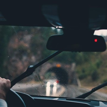 Prepare su coche para el frío y la lluvia: ¿qué piezas debemos revisar?
