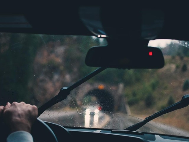 Prepare su coche para el frío y la lluvia: ¿qué piezas debemos revisar?