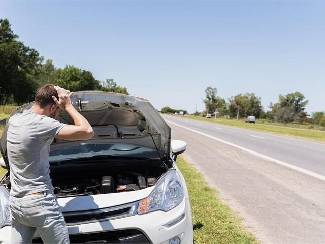 ¿Problemas con la batería? Consiga una en un desguace.