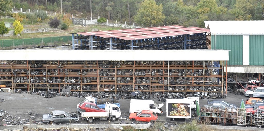 ¿Se puede comprar una batería para el coche en un desguace?